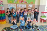 Zajęcia z książką w tle