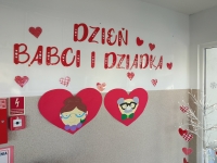 Witamy Babcie i Dziadk�w z okazji Ich �wi�ta