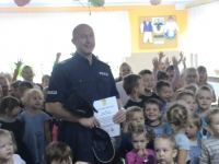 Bądź bezpieczny-wizyta policjanta