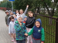 Bezpiecznie poruszamy się po drodze